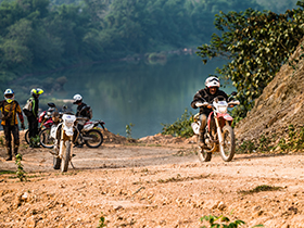 motorbike vietbam Off roads Laos tourthumbnail1